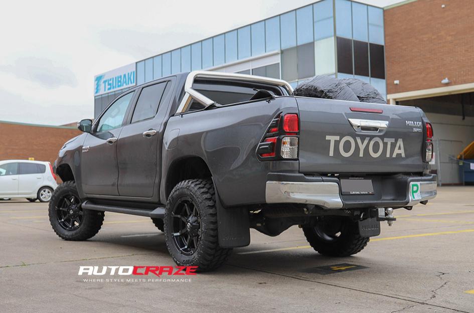 TOYOTA HILUX N80 4WD COUPLER BLACK MACHINED WITH DARK TINT